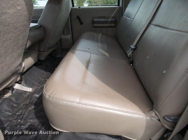 image for item AV9848 2008 Ford F550 Super Duty XL Crew Cab flatbed truck