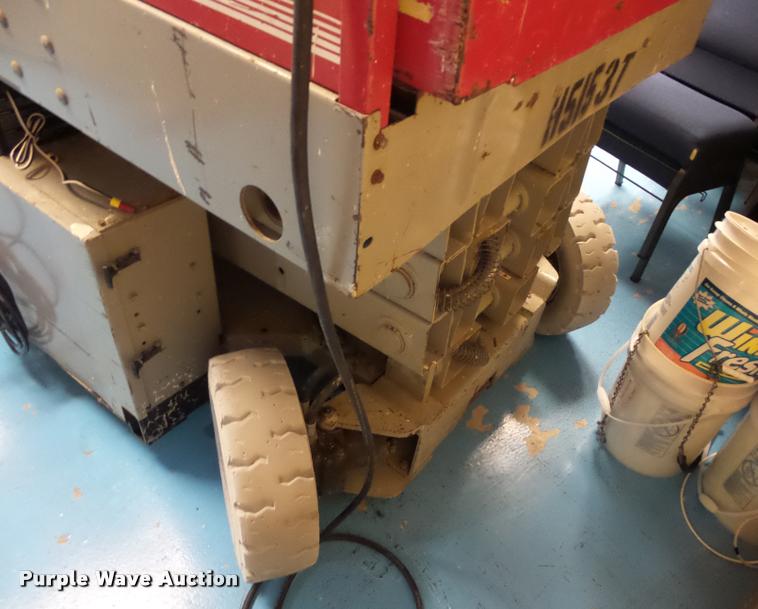 image for item BK9589 Mec 2548HT scissor lift