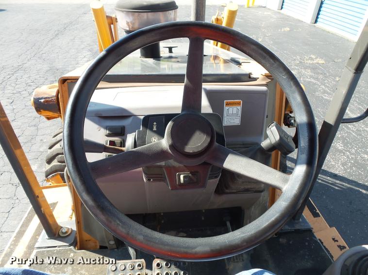 image for item BS9755 2004 Case 570 MXT landscape tractor