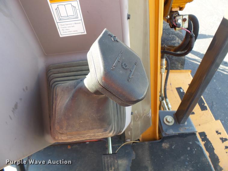 image for item BS9755 2004 Case 570 MXT landscape tractor