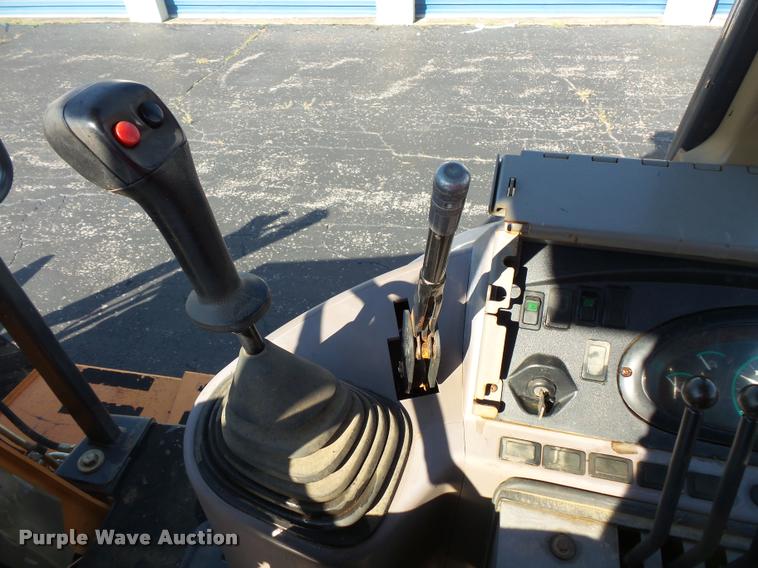 image for item BS9755 2004 Case 570 MXT landscape tractor