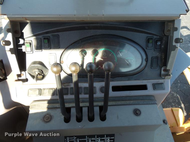 image for item BS9755 2004 Case 570 MXT landscape tractor