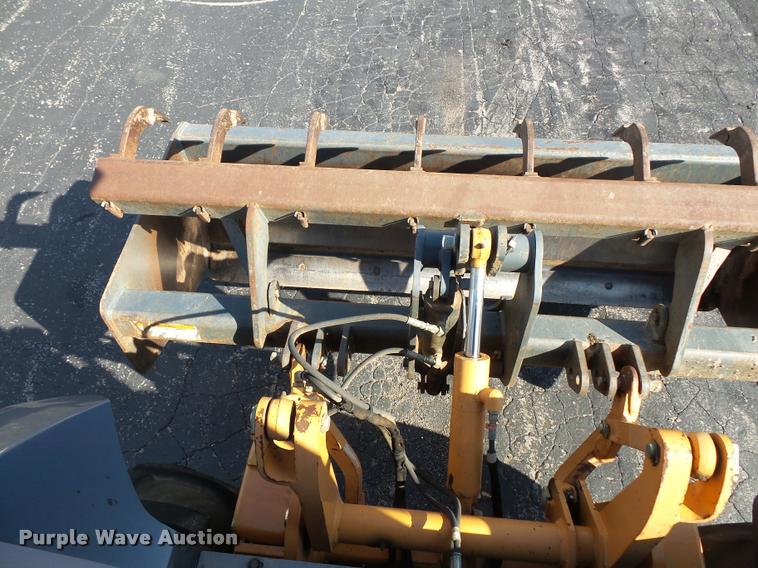 image for item BS9755 2004 Case 570 MXT landscape tractor