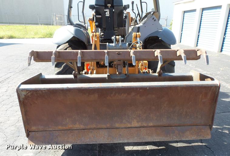 image for item BS9755 2004 Case 570 MXT landscape tractor