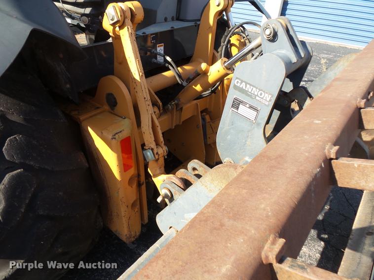 image for item BS9755 2004 Case 570 MXT landscape tractor