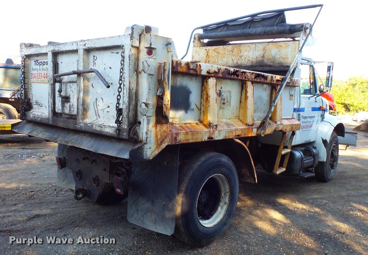 image for item BS9759 1997 International 4700 dump truck