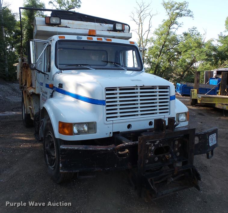 image for item BS9759 1997 International 4700 dump truck