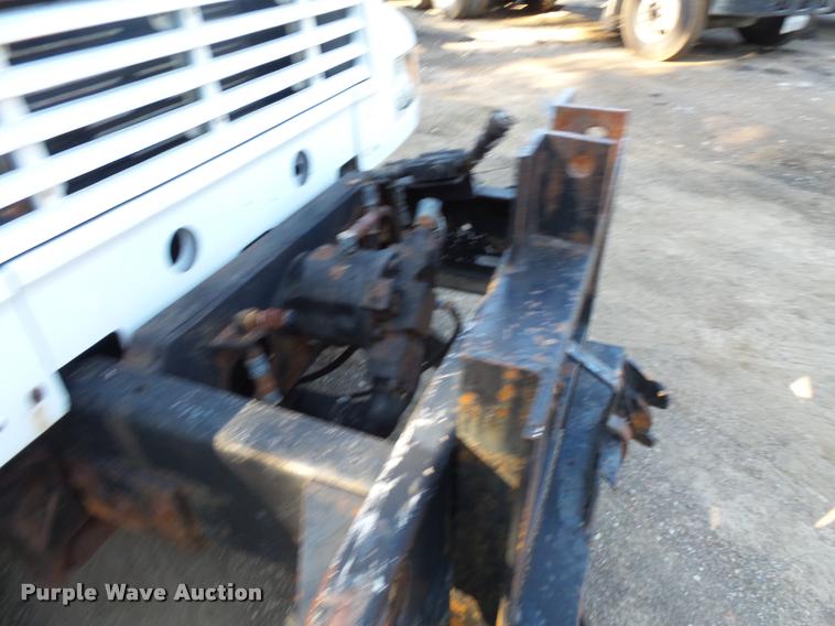 image for item BS9759 1997 International 4700 dump truck