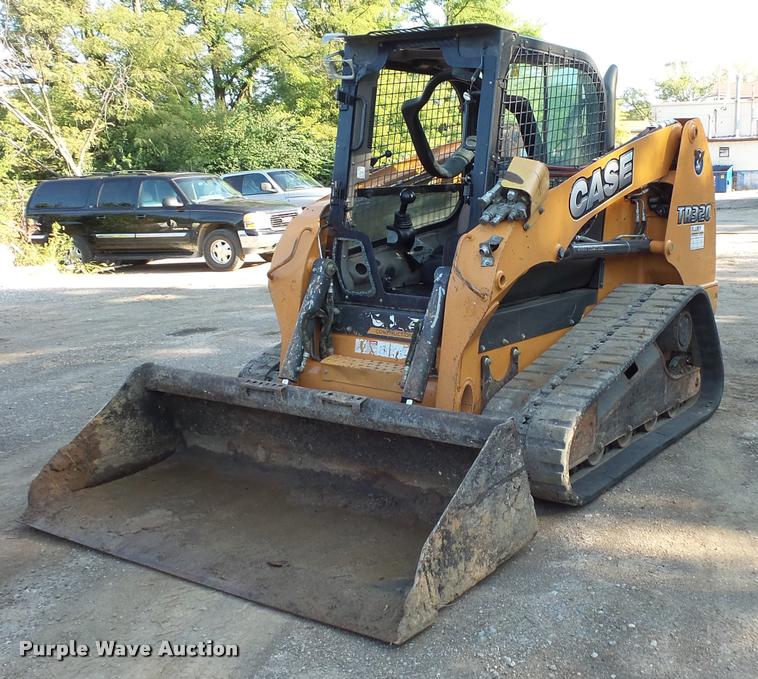 image for item BS9761 2012 Case TR320 skid steer