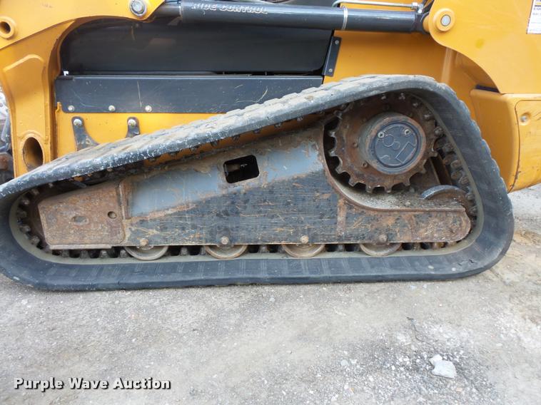 image for item BS9761 2012 Case TR320 skid steer