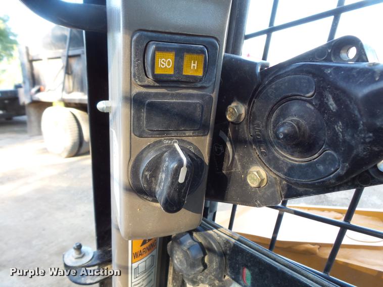 image for item BS9761 2012 Case TR320 skid steer