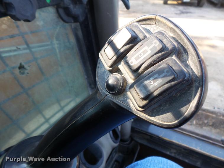 image for item BS9761 2012 Case TR320 skid steer