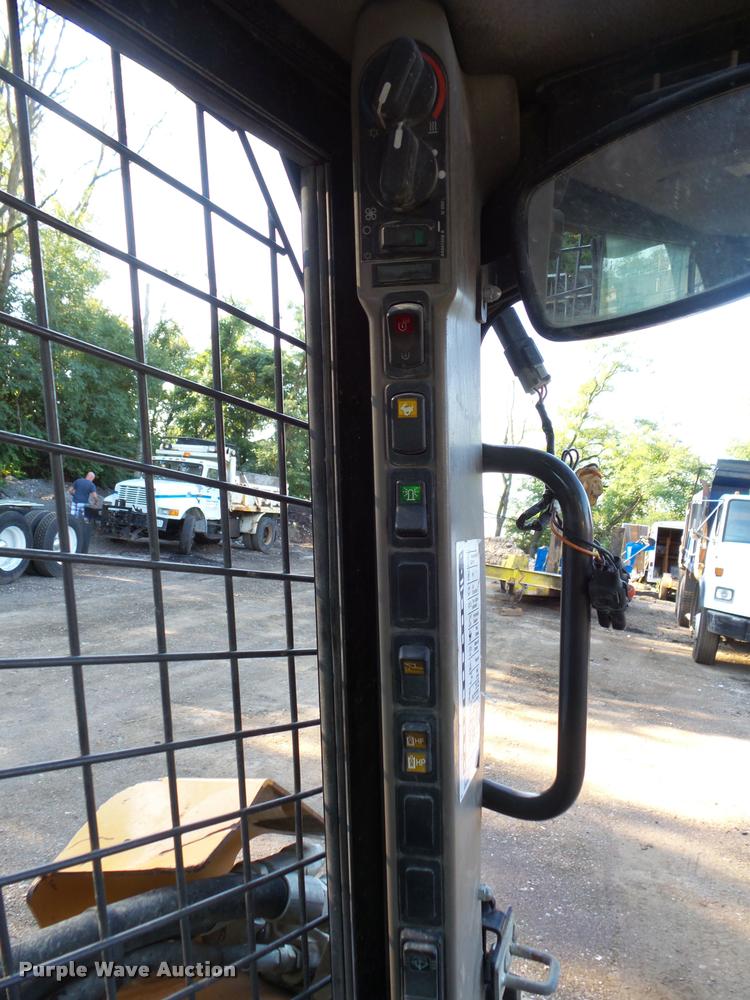 image for item BS9761 2012 Case TR320 skid steer