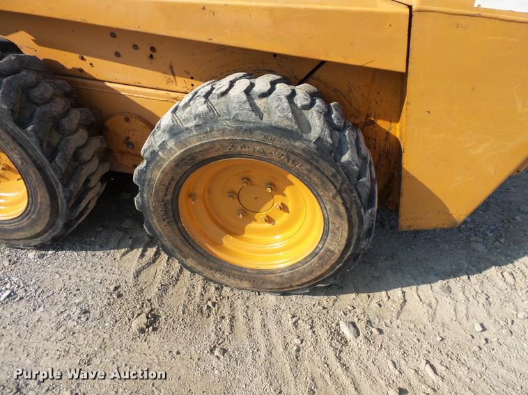 image for item BS9766 Case 1840 skid steer