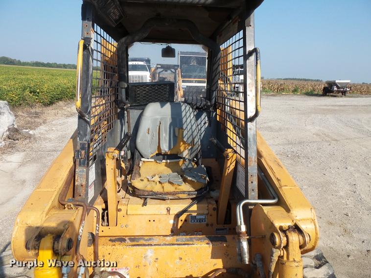 image for item BS9766 Case 1840 skid steer