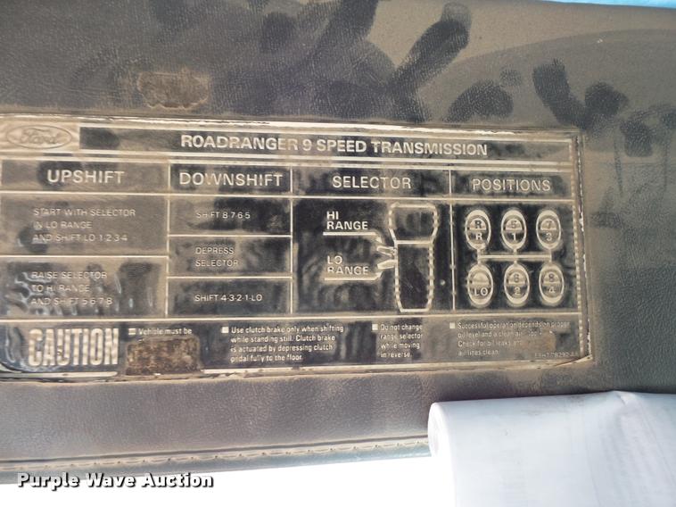 image for item BS9768 1994 Ford LTLA9000 AeroMax 120 dump truck