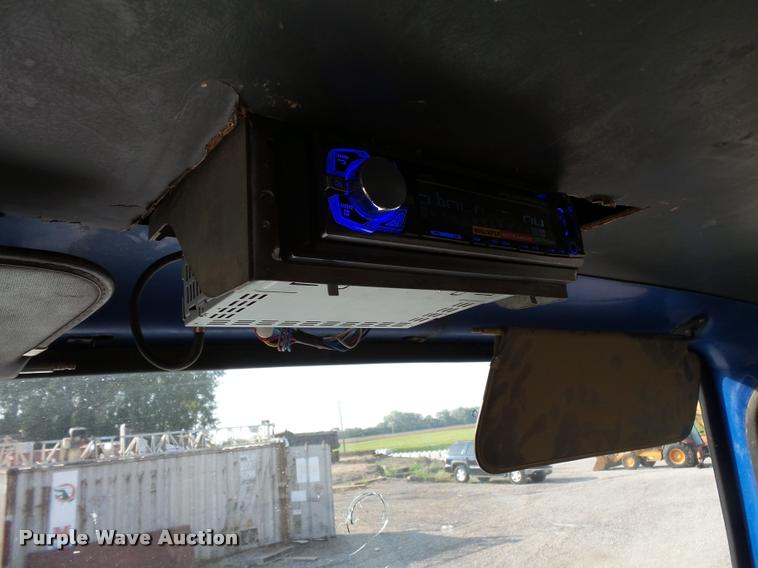 image for item BS9768 1994 Ford LTLA9000 AeroMax 120 dump truck