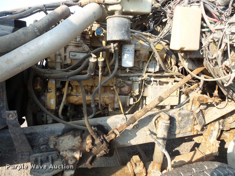 image for item BS9768 1994 Ford LTLA9000 AeroMax 120 dump truck