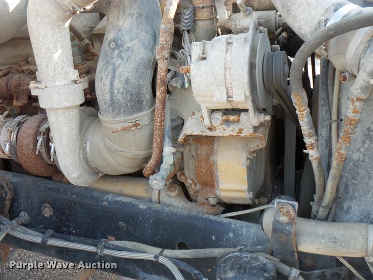 image for item BS9768 1994 Ford LTLA9000 AeroMax 120 dump truck