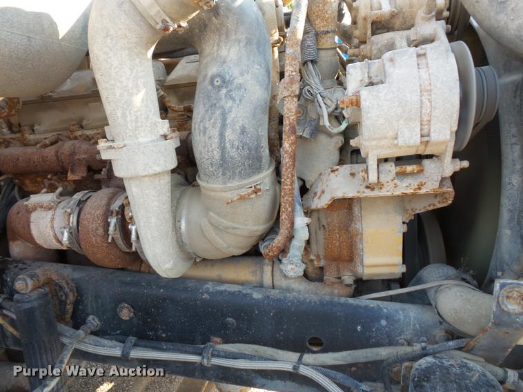 image for item BS9768 1994 Ford LTLA9000 AeroMax 120 dump truck