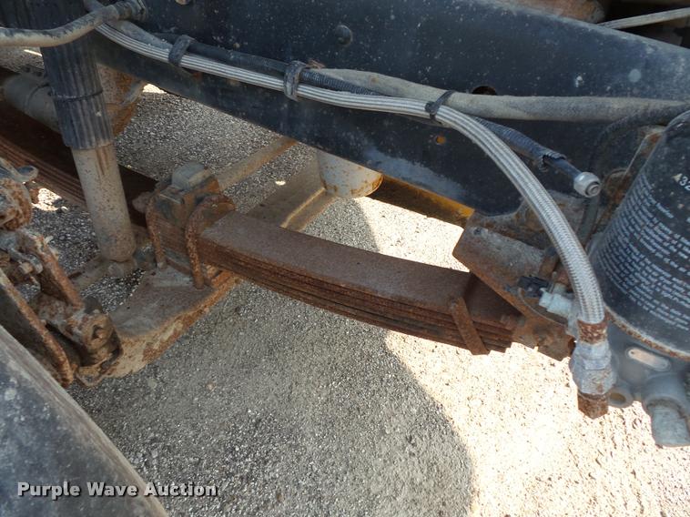 image for item BS9768 1994 Ford LTLA9000 AeroMax 120 dump truck