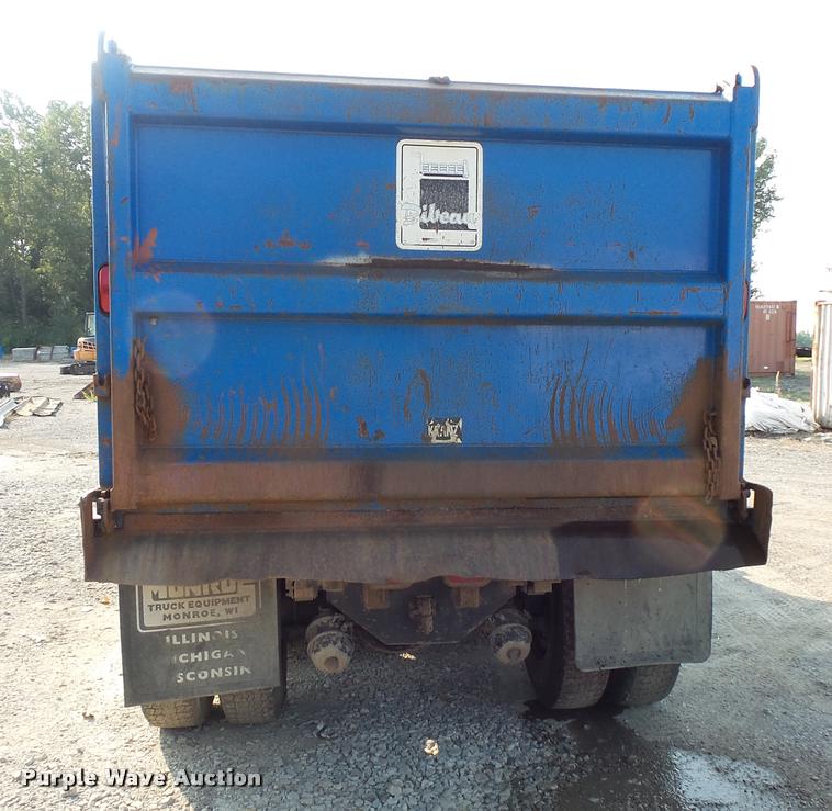 image for item BS9769 1995 Ford LTA9000 Aero Max 106 dump truck