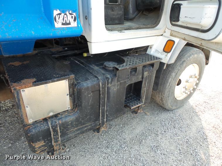 image for item BS9769 1995 Ford LTA9000 Aero Max 106 dump truck