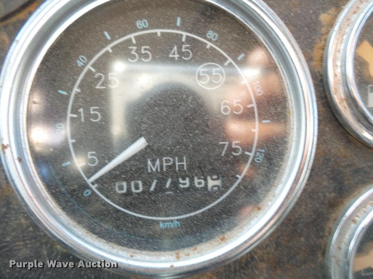 image for item BS9769 1995 Ford LTA9000 Aero Max 106 dump truck