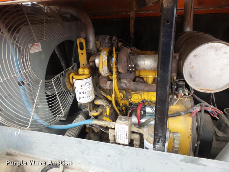 image for item BS9774 2006 Sullivan Palatek D185Q11JD air compressor