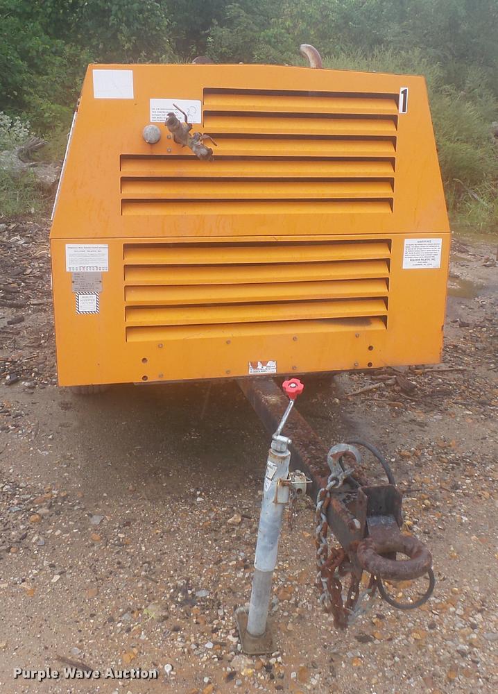 image for item BS9776 2004 Sullivan Palatek D185Q11JDB air compressor