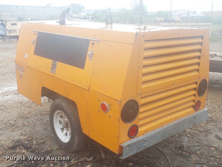 image for item BS9776 2004 Sullivan Palatek D185Q11JDB air compressor