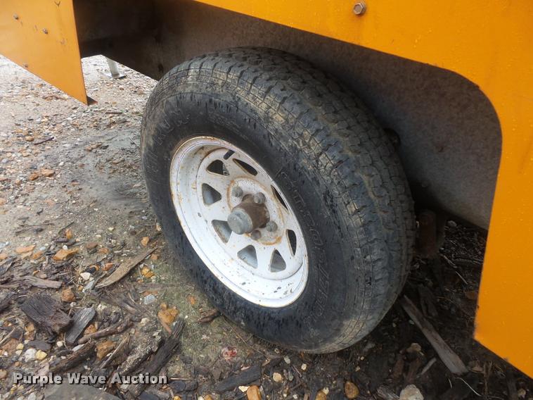 image for item BS9776 2004 Sullivan Palatek D185Q11JDB air compressor