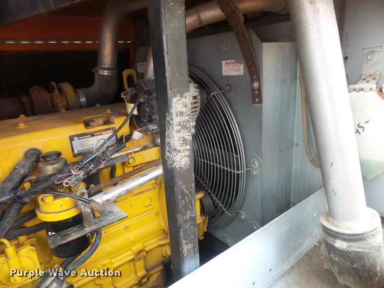 image for item BS9776 2004 Sullivan Palatek D185Q11JDB air compressor