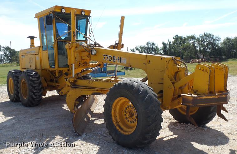 image for item BU9752 1992 John Deere 770BH motor grader