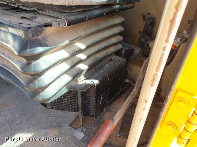 image for item BU9752 1992 John Deere 770BH motor grader