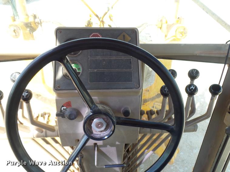 image for item BU9752 1992 John Deere 770BH motor grader