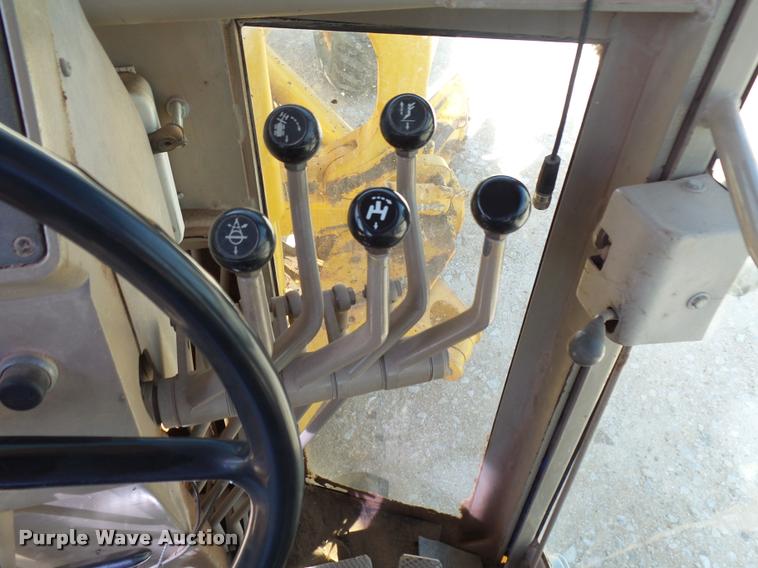 image for item BU9752 1992 John Deere 770BH motor grader