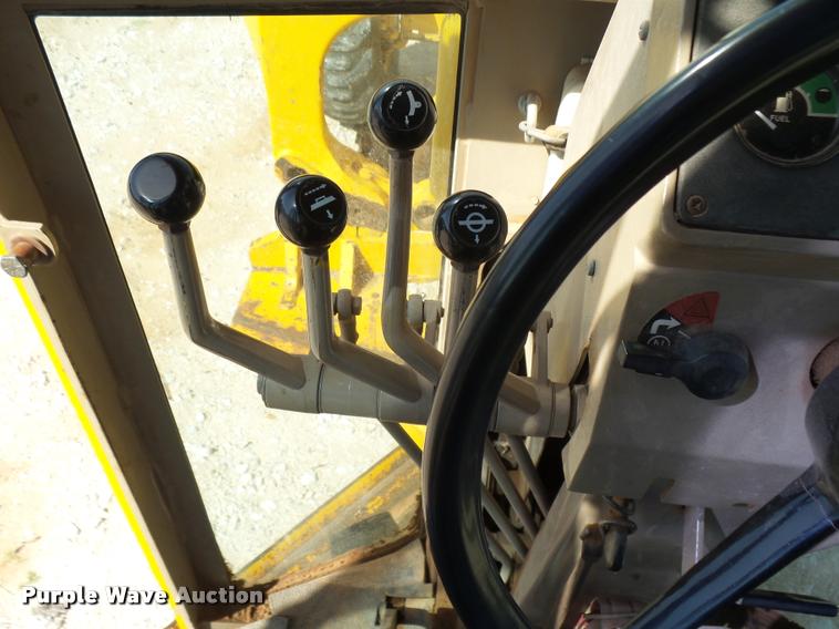 image for item BU9752 1992 John Deere 770BH motor grader