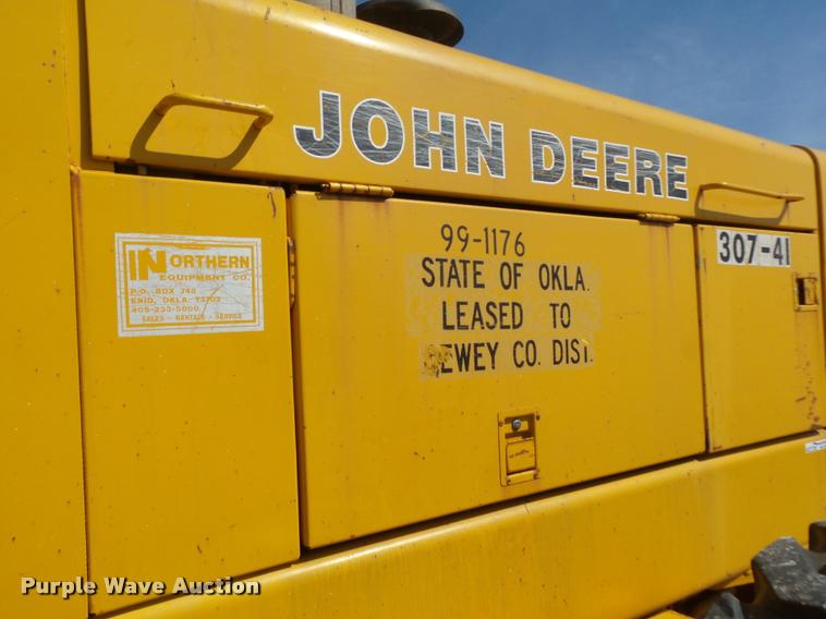 image for item BU9752 1992 John Deere 770BH motor grader