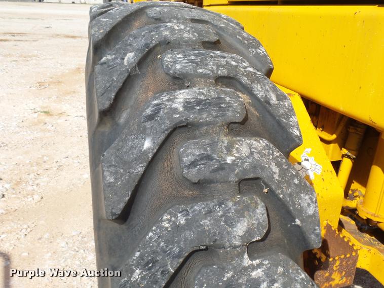 image for item BU9752 1992 John Deere 770BH motor grader