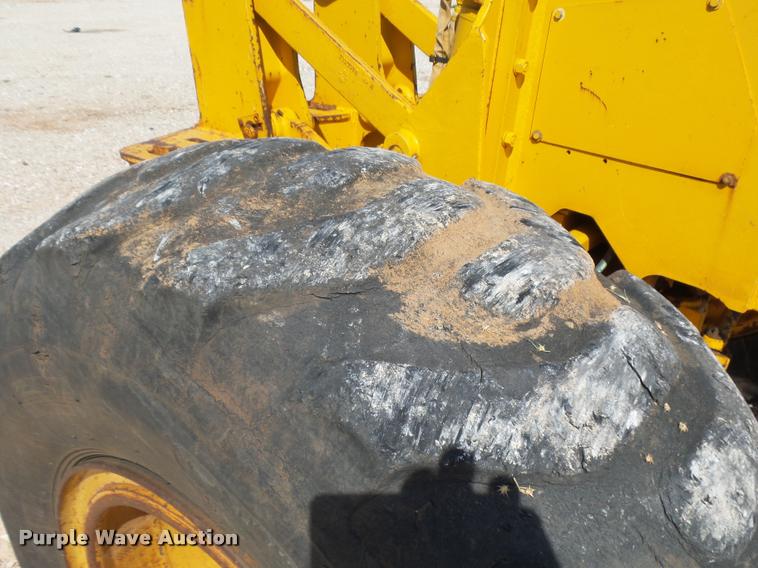 image for item BU9752 1992 John Deere 770BH motor grader