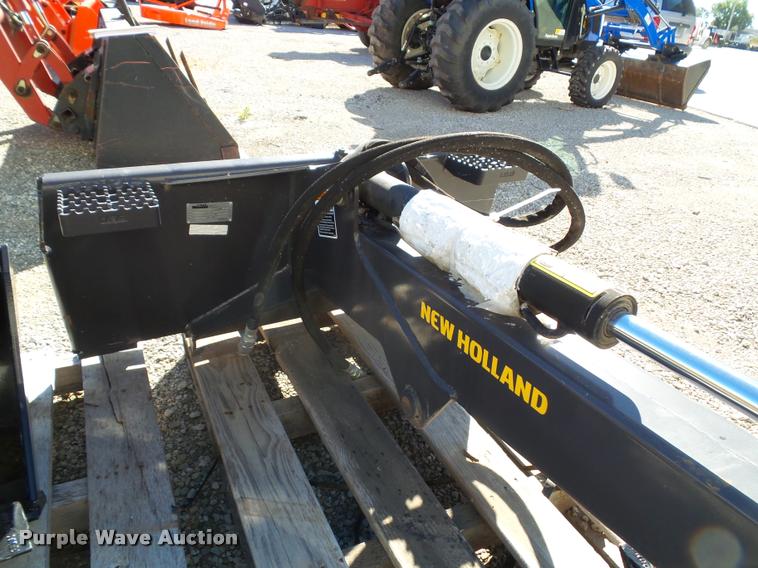 image for item BV9343 2014 New Holland skid steer backhoe attachment