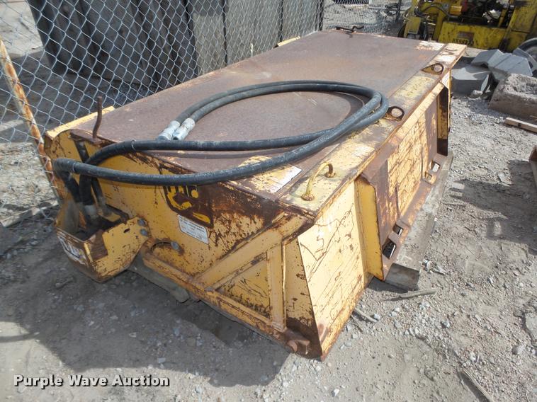 image for item BX9235 MB skid steer broom