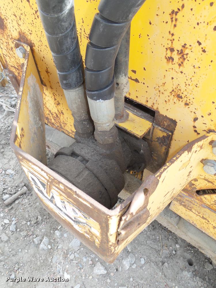 image for item BX9235 MB skid steer broom