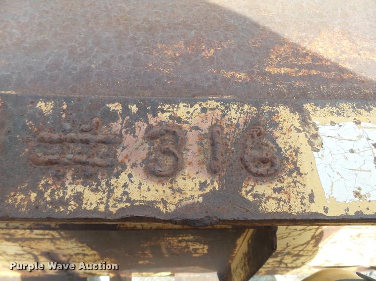 image for item BX9235 MB skid steer broom