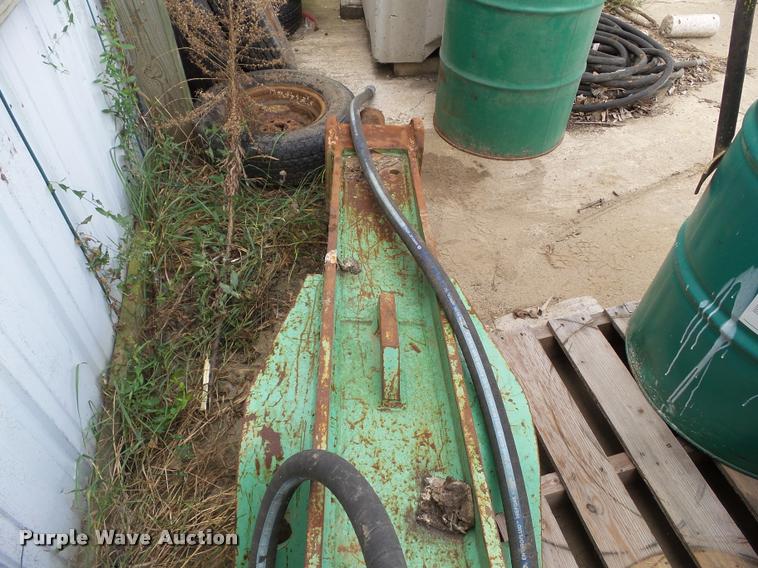 image for item BZ9862 Tramac breaker