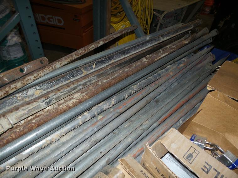 image for item CA9252 (43) scaffolding cross bars