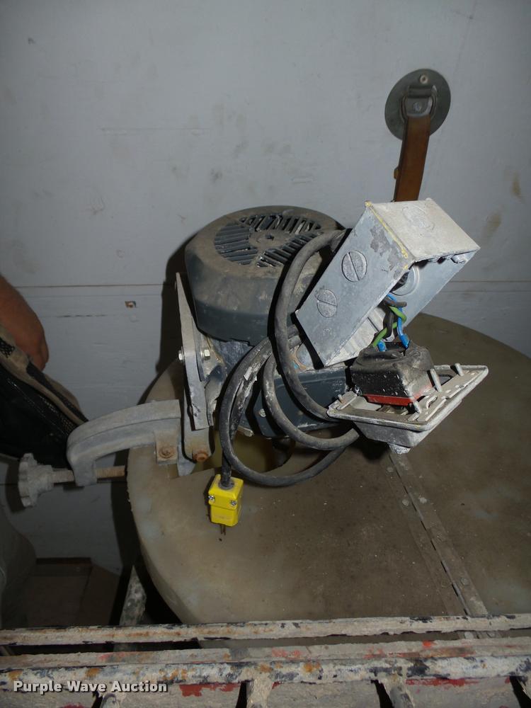image for item CA9258 (2) aluminum fireproofing injection pumps