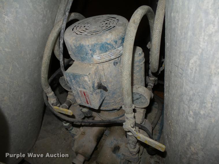image for item CA9258 (2) aluminum fireproofing injection pumps