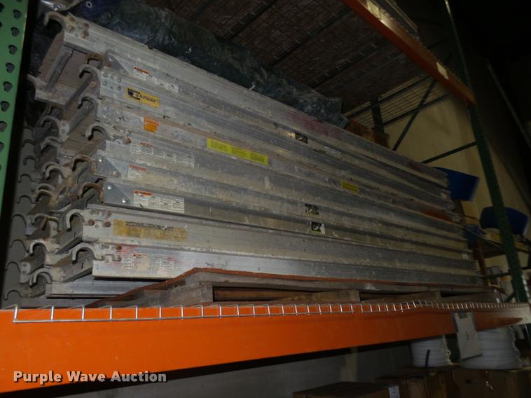 image for item CA9259 (31) scaffolding walk boards
